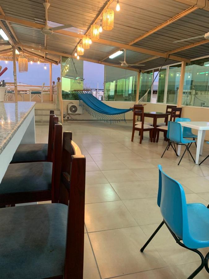 Reef Hostel Manta Luaran gambar