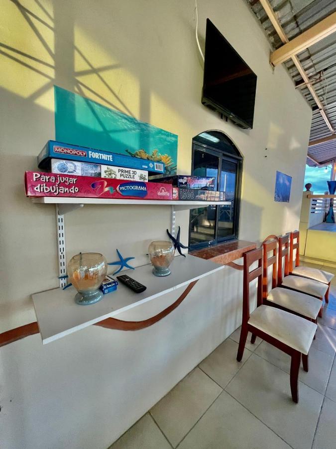 Reef Hostel Manta Luaran gambar