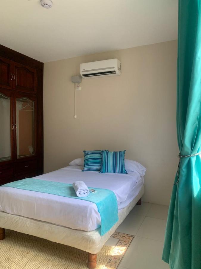 Reef Hostel Manta Luaran gambar