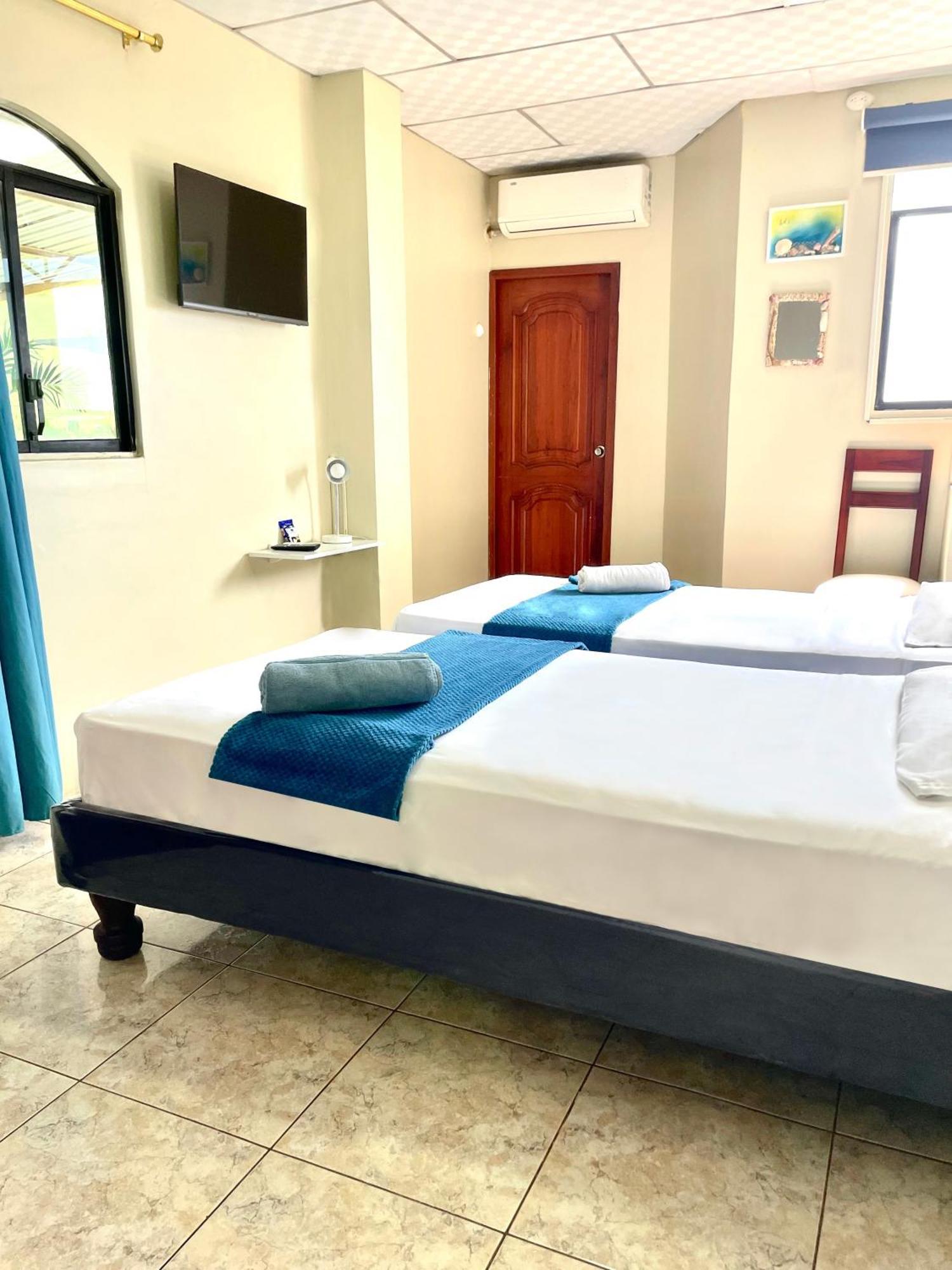 Reef Hostel Manta Luaran gambar