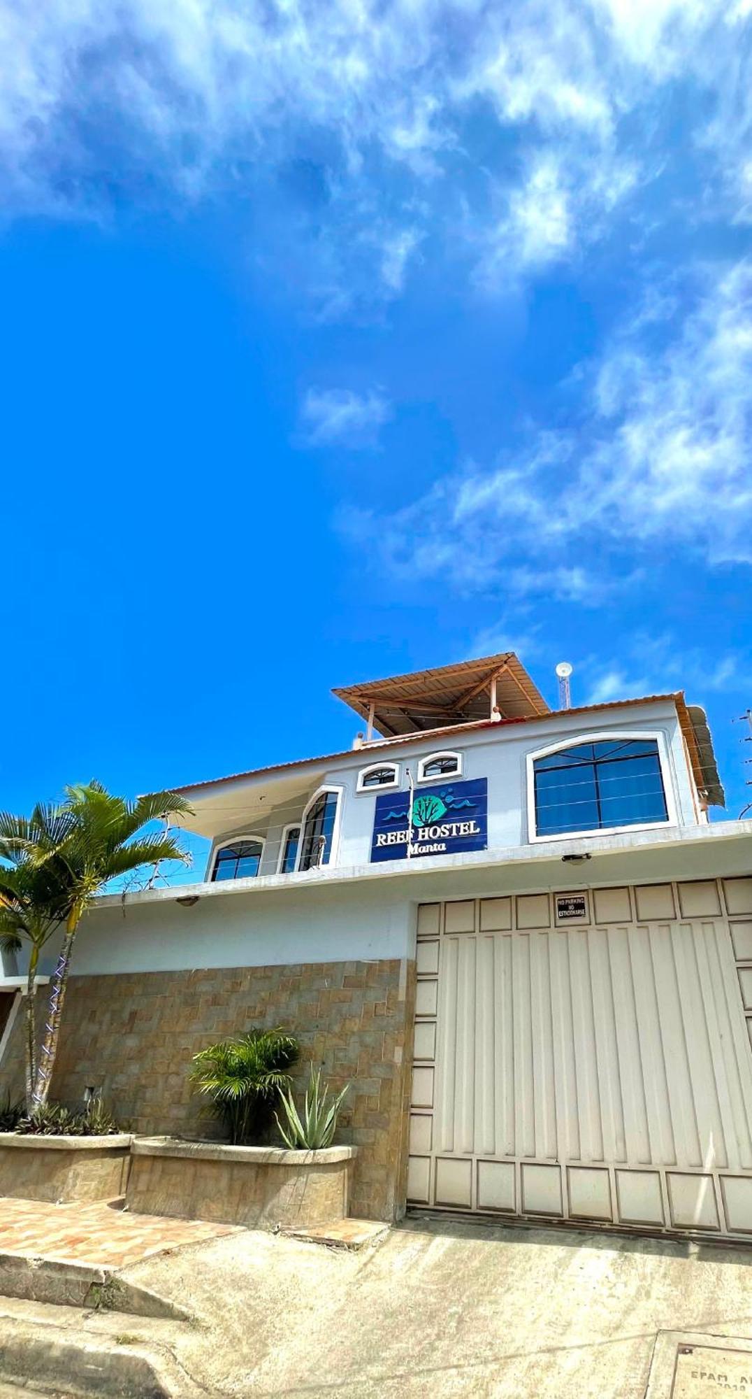Reef Hostel Manta Luaran gambar